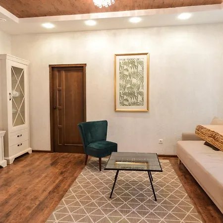 Courtyard Gallery With Free Parking Apartment *